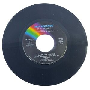 Olivia Newton-John 45 RPM Vinyl Let Me‎ Be There / I Honestly Love You Tested